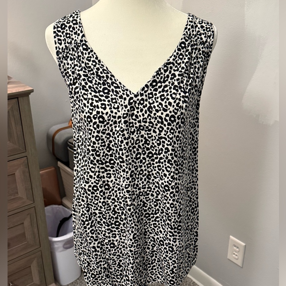 Cheetah XL Old Navy Top